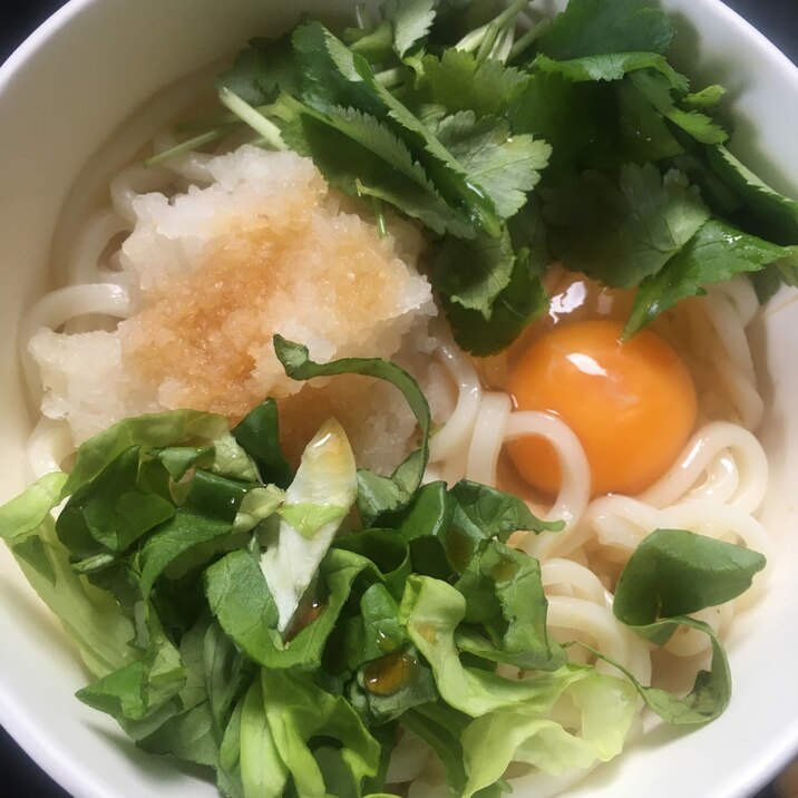 三つ葉、サラダ菜のおろし釜玉うどん